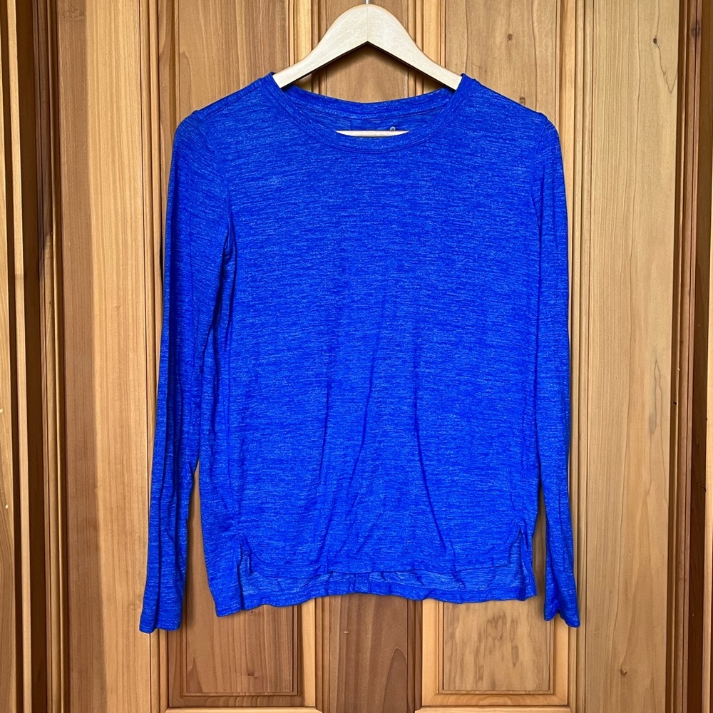 Womens Athleta long sleeve top